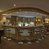 Отель Le Petit Cervin Церматт Экстерьер фото The bar at the hotel